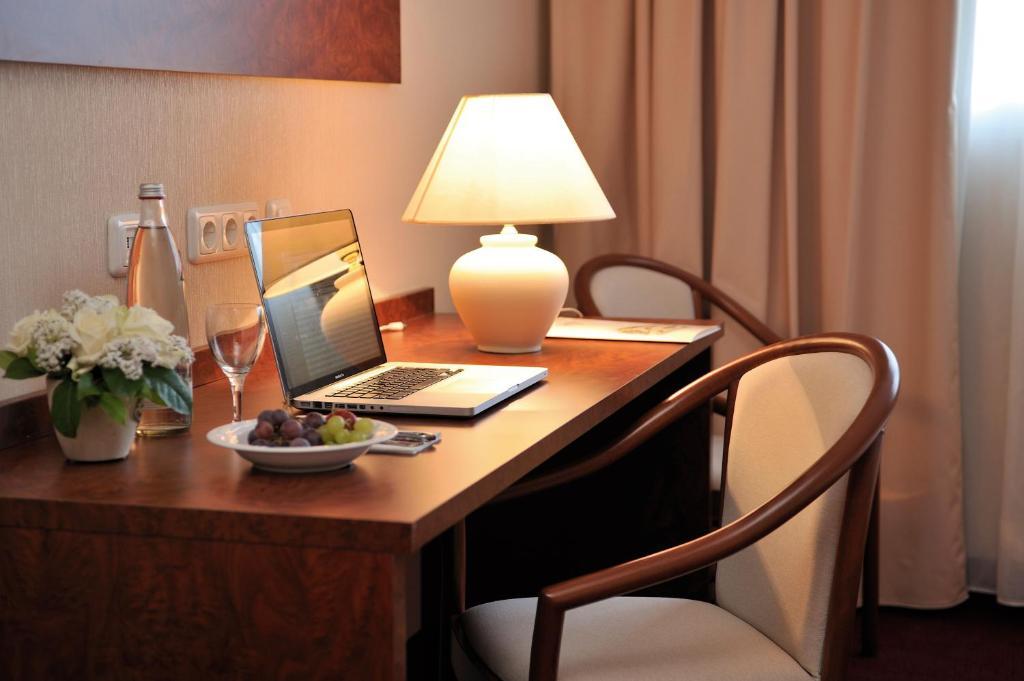 Hotel Restaurant Höttche Dormagen Chambre photo